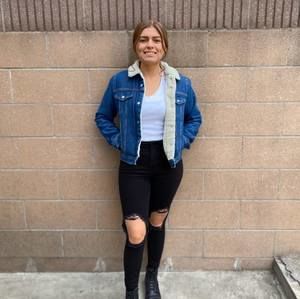 Meet your Posher, Perla